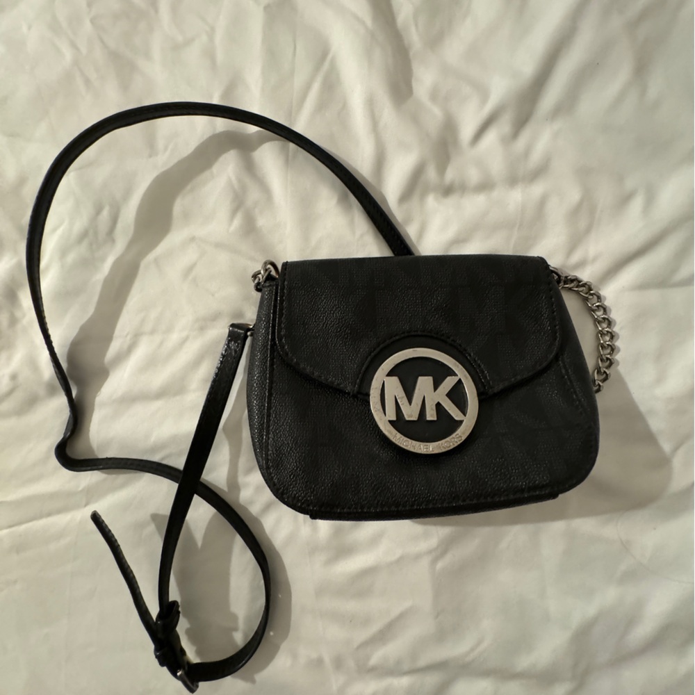 Black Michael kors with silver detail crossbody small